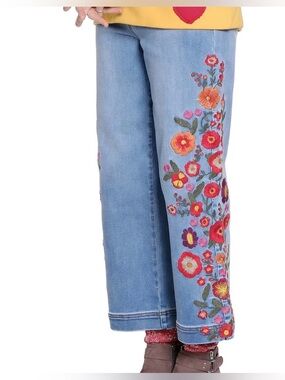 Tru luxe embroidered boot cut jean